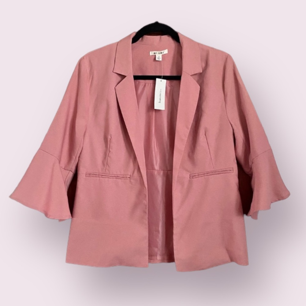 NWT Francesca’s pink blazer fall jacket with cute bell sleeves!